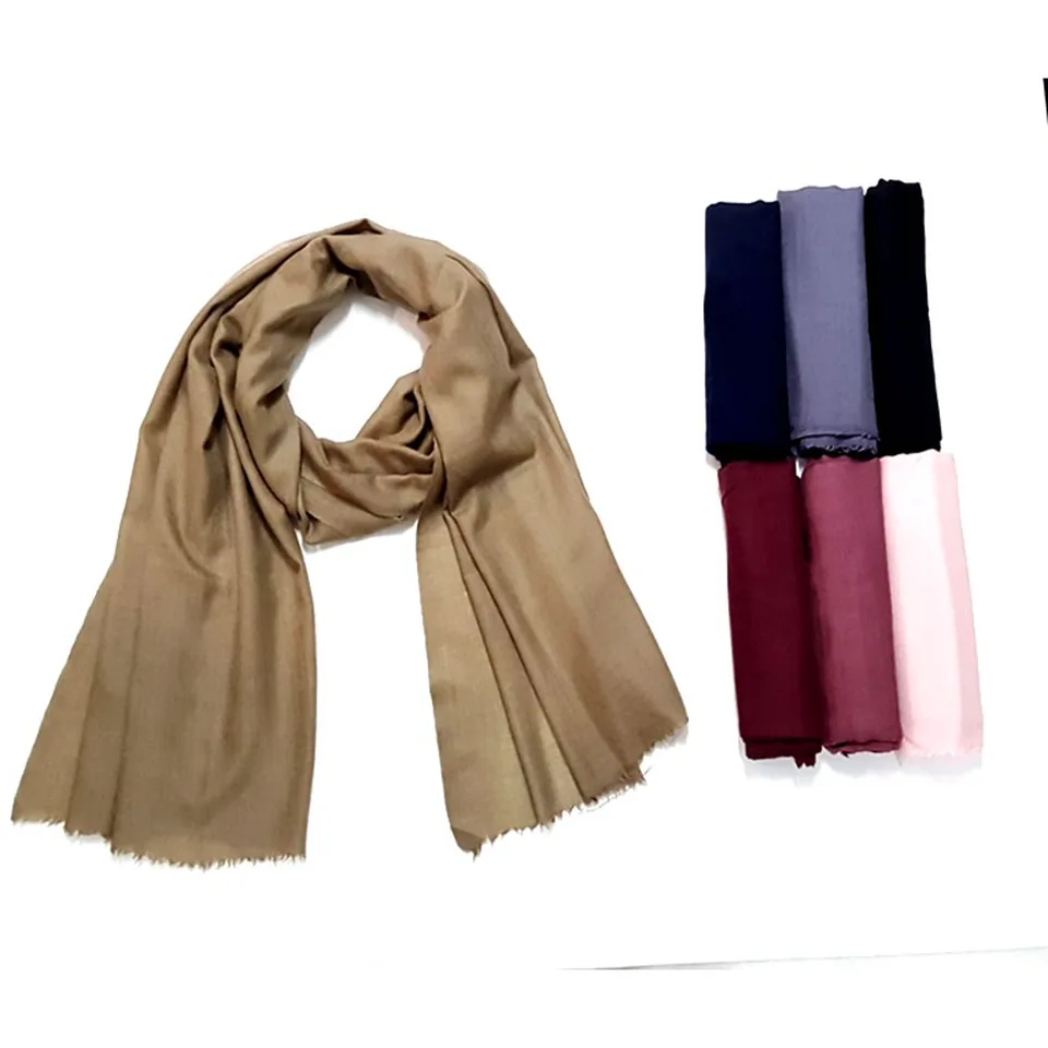 Shawls in solid colours