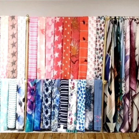Showroom: printed scarves and stoles